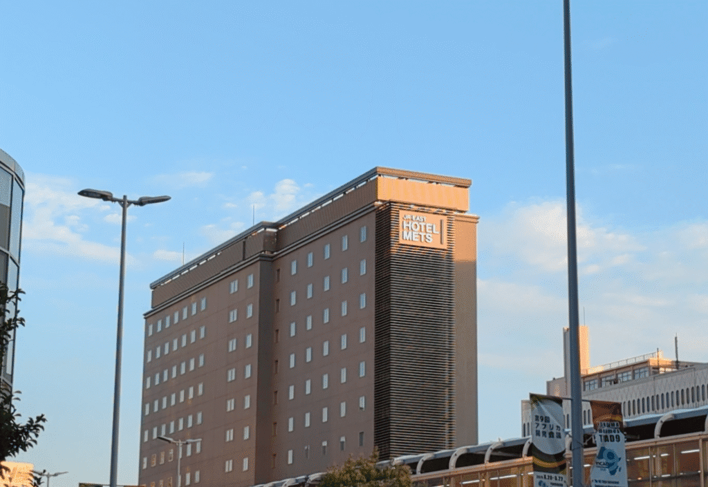 Exterior view of JR East Hotel Mets Premier Sakuragicho near Sakuragicho Station, Yokohama.