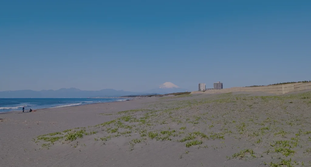 tsujido coast with mt fuji

